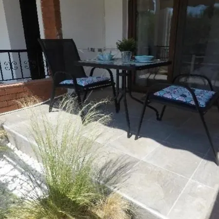 Ofrinio Central Apartment דירה