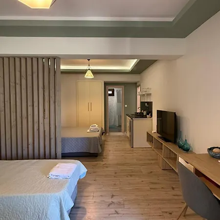 Apartment Ofrinio Central Apartment *